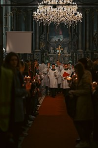 Održano molitveno bdijenje mladih naše biskupije - Holywin
